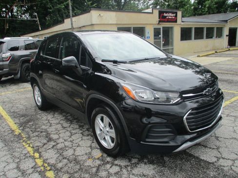 Used 2019 Chevrolet Trax LS FWD image 4