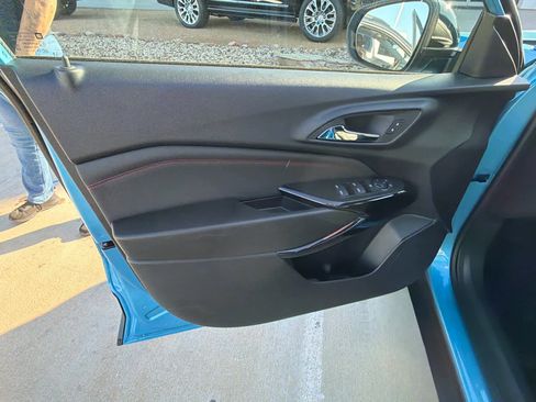 Used 2026 Chevrolet Trax RS w/ Sunroof Package FWD image 33