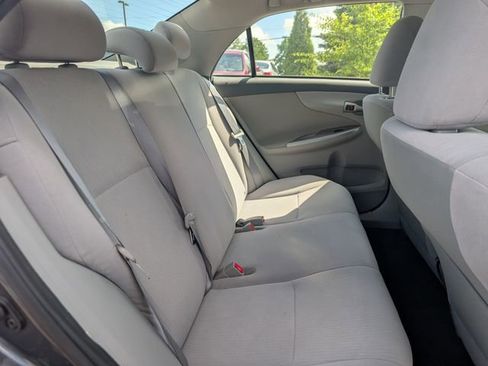 Used 2010 Toyota Corolla FWD image 19