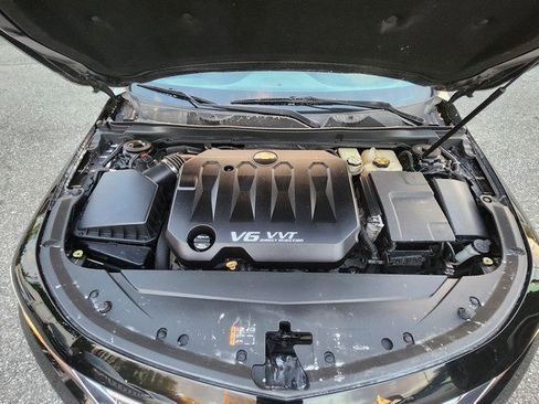 Used 2017 Chevrolet Impala LT image 24