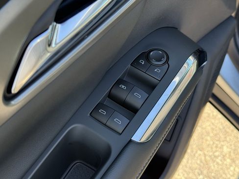 New 2026 Chevrolet Traverse LT w/ Midnight/Sport Edition image 12