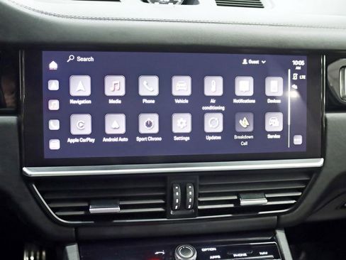 Used 2023 Porsche Cayenne GTS image 15