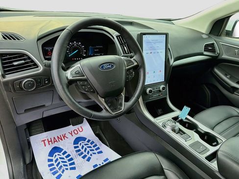 Certified 2024 Ford Edge SEL w/ Convenience Package AWD/4WD image 9