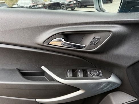 Used 2025 Chevrolet Trax LS image 14