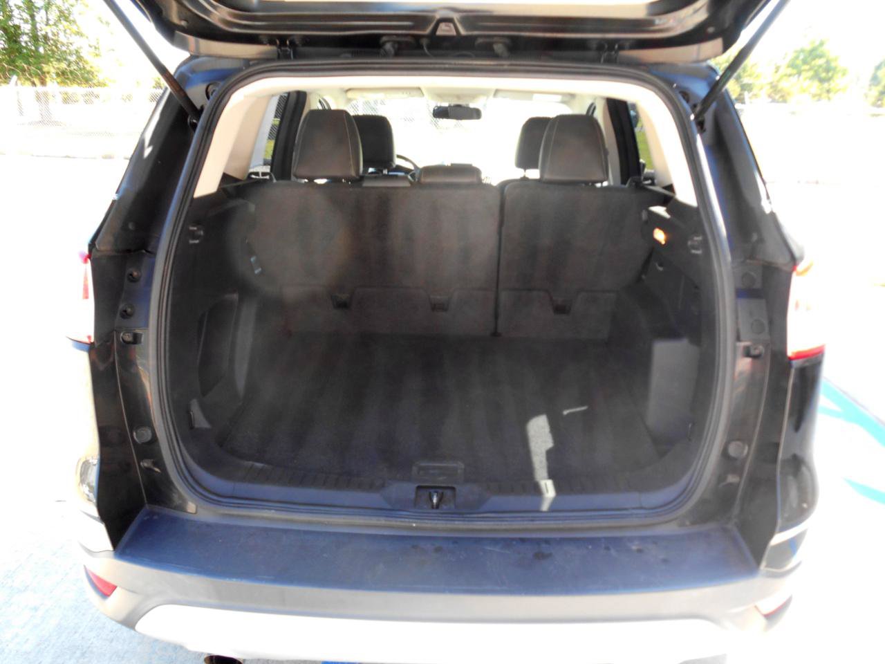 Used 2013 Ford Escape SEL FWD image 11