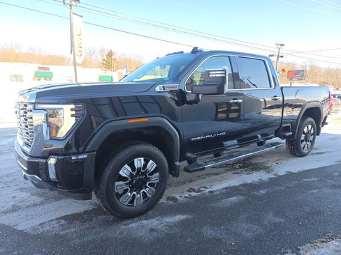 Used 2024 GMC Sierra 2500 Denali w/ Denali Reserve Package image 32