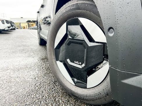 New 2026 Kia EV9 Wind image 2