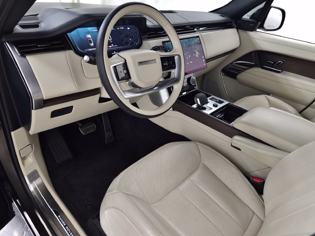 Used 2023 Land Rover Range Rover SE AWD/4WD image 16