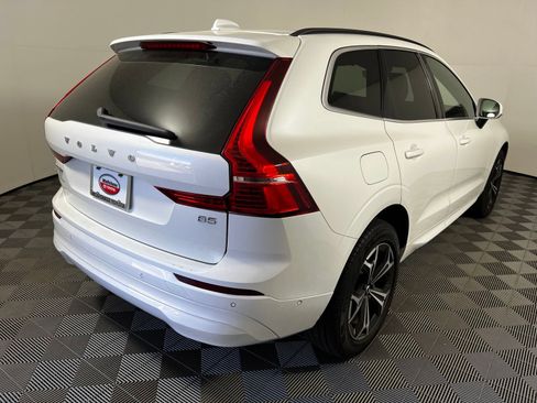 Used 2022 Volvo XC60 B5 Momentum FWD image 5