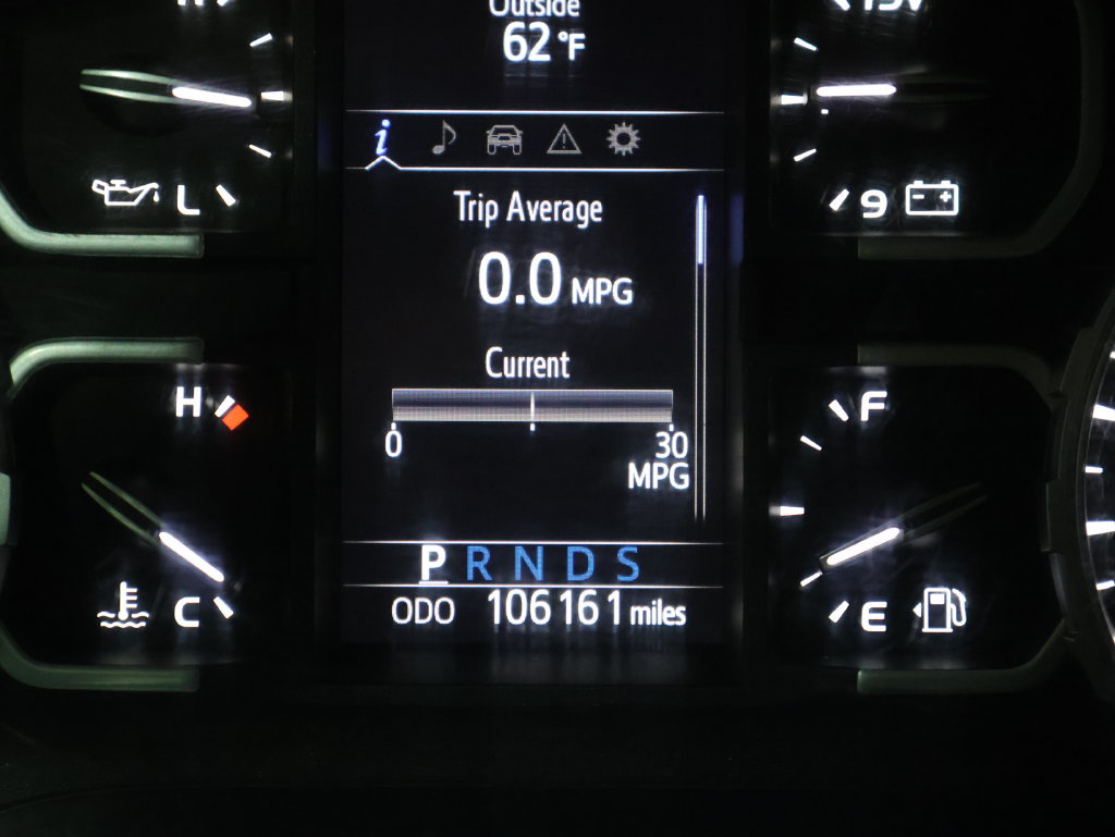 Used 2018 Toyota Tundra SR5 w/ TRD Off Road Package AWD/4WD image 38