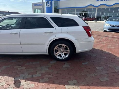Used 2007 Dodge Magnum R/T w/ Convenience Group II RWD image 6