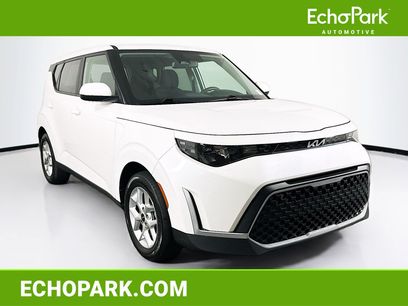 Used 2025 Kia Soul LX w/ LX Technology Package