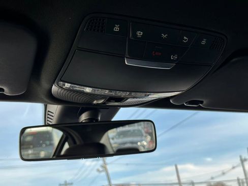 Used 2020 Mercedes-Benz C 300 C 300 4MATIC Sedan image 46