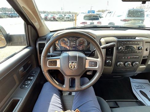 Used 2011 RAM 1500 ST w/ SXT Appearance Group image 28