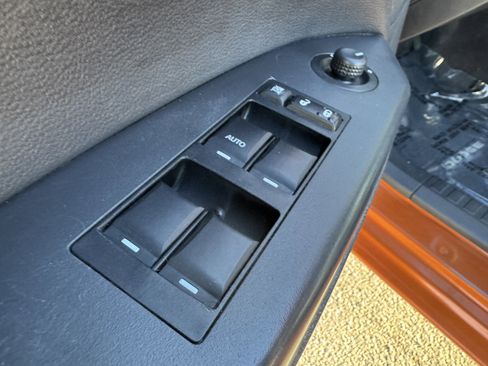 Used 2011 Dodge Caliber Mainstreet image 10