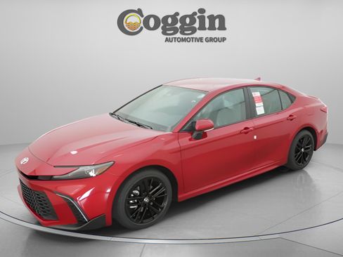 New 2026 Toyota Camry SE image 3
