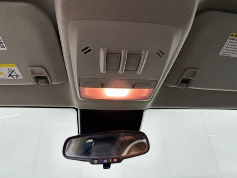 Used 2019 Buick Encore Sport Touring image 24