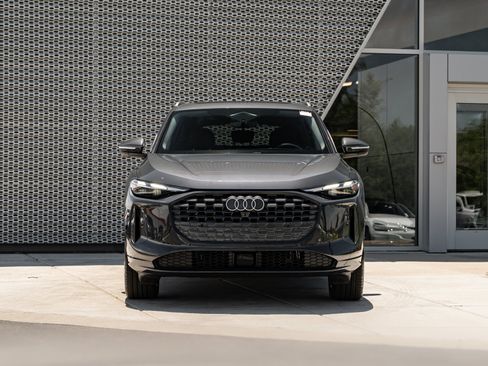 Certified 2025 Audi Q5 Premium w/ Convenience Package AWD/4WD image 33
