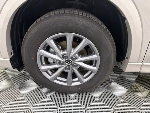 Used 2025 MAZDA CX-5 AWD 2.5 S w/ Select Package image 12