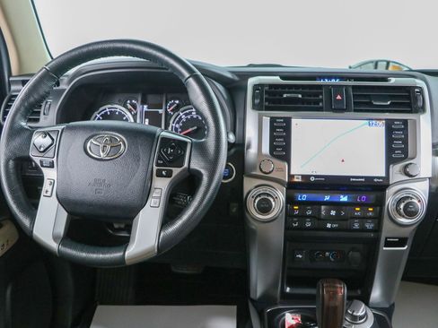 Used 2023 Toyota 4Runner Limited AWD/4WD image 17