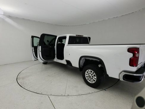 Certified 2022 Chevrolet Silverado 2500 LT RWD image 11