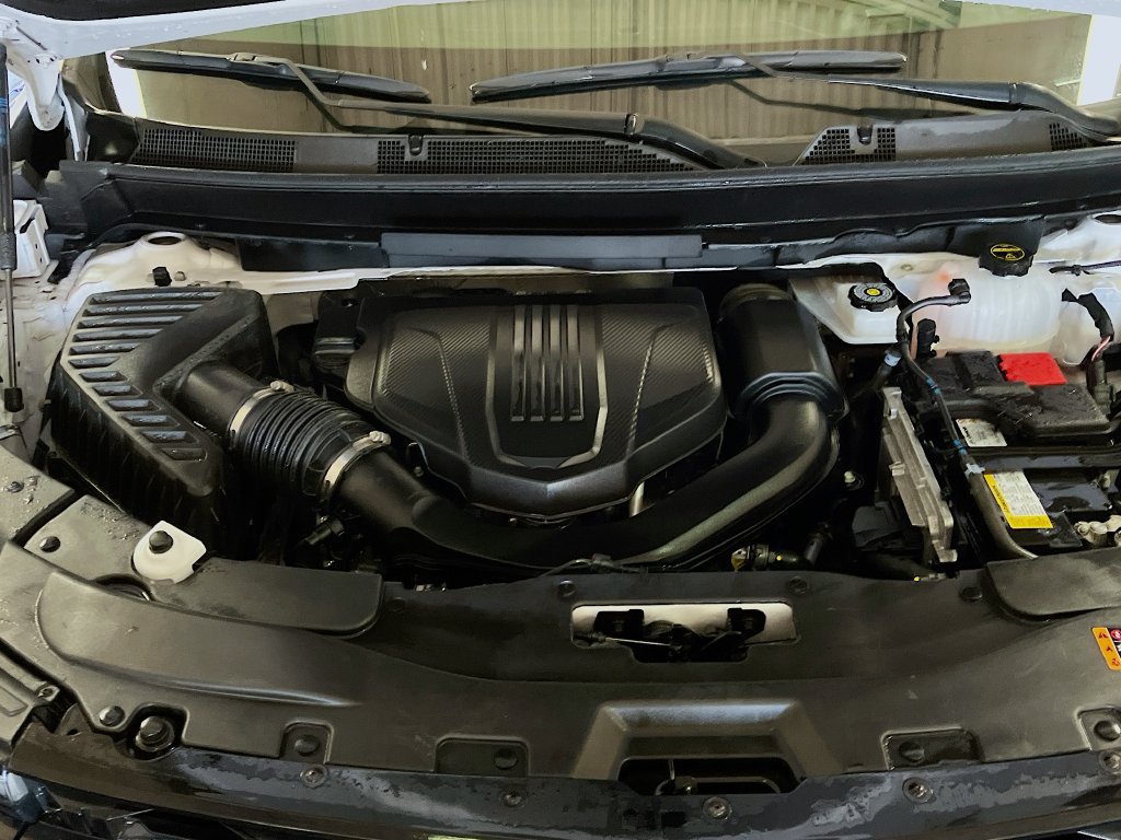 Used 2024 Chevrolet Traverse RS AWD/4WD image 34