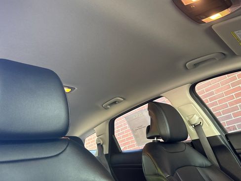 Used 2024 Kia Sportage EX AWD/4WD image 17