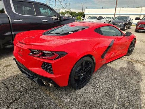 Used 2025 Chevrolet Corvette Stingray Coupe w/ 1LT RWD image 5
