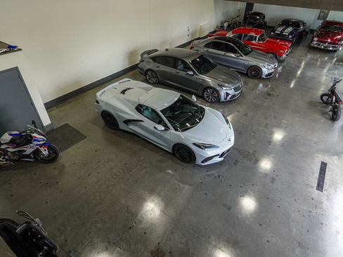 Used 2024 Chevrolet Corvette Stingray Preferred Conv w/ Stealth Interior Trim Package RWD image 25