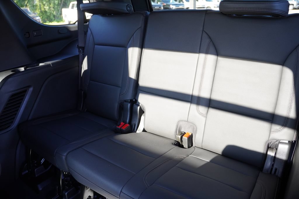 New 2026 Chevrolet Tahoe High Country AWD/4WD image 13