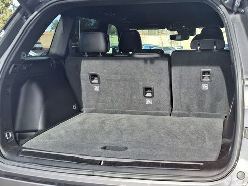 Used 2024 Jeep Grand Cherokee Limited w/ Black Appearance Package image 30