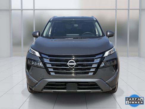 Certified 2026 Nissan Rogue SL image 9