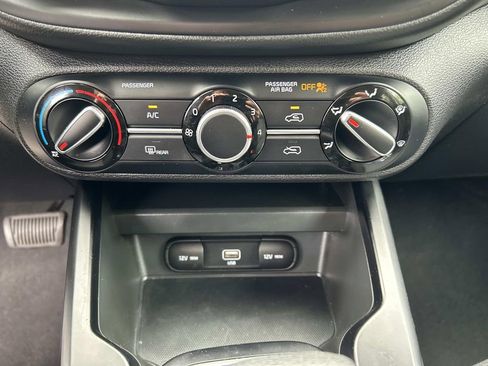 Certified 2022 Kia Soul LX FWD image 23