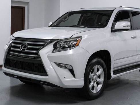 Used 2015 Lexus GX 460 image 8