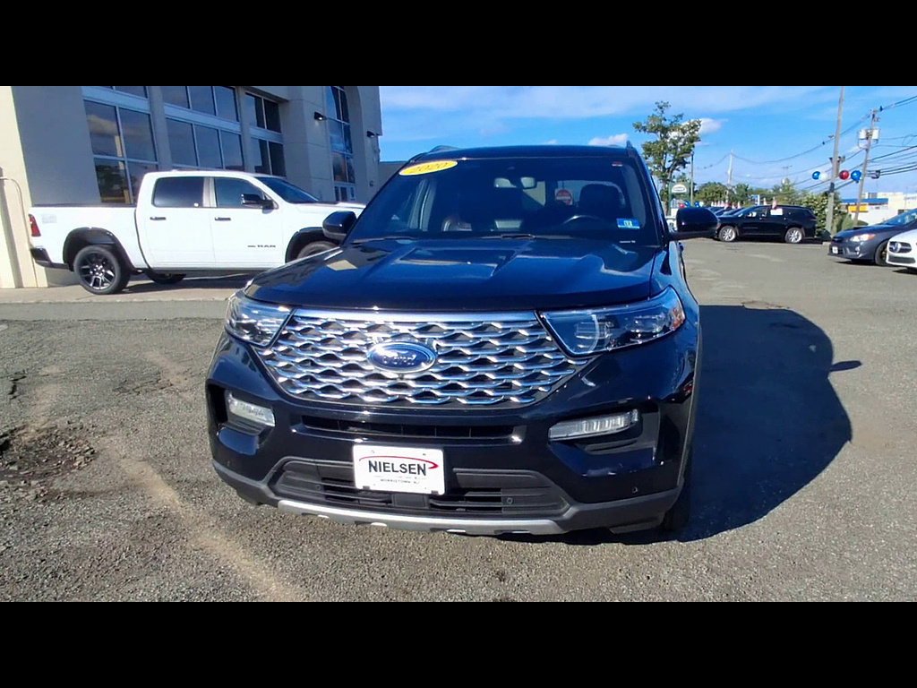 Used 2020 Ford Explorer Platinum w/ Premium Technology Package AWD/4WD image 3