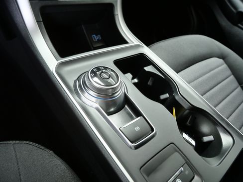 Used 2022 Ford Edge SE w/ Black Appearance Package AWD/4WD image 19