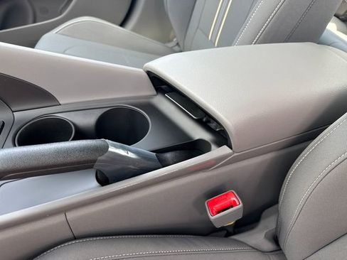 New 2026 Hyundai Elantra Sport FWD image 27