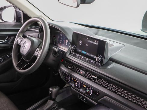 Used 2023 Honda Accord EX image 26
