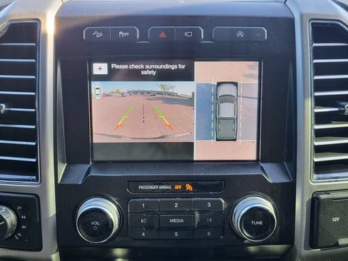 Used 2019 Ford F150 Platinum w/ Equipment Group 701A Luxury AWD/4WD image 34