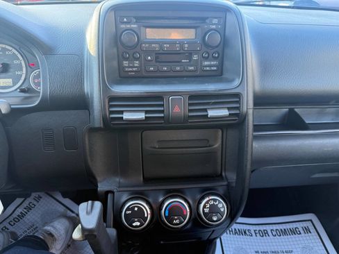 Used 2004 Honda CR-V LX image 14