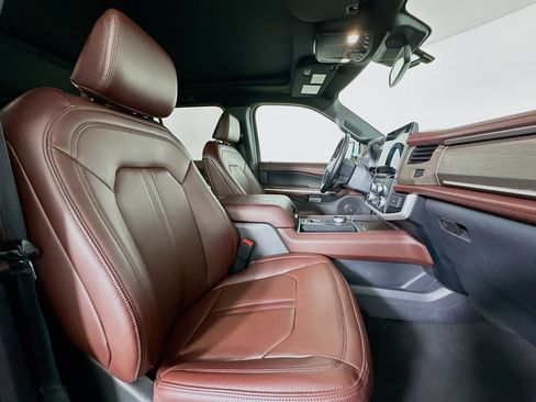 Used 2024 Ford Expedition Max Limited image 34