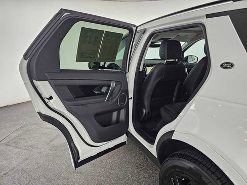 Used 2024 Land Rover Discovery Sport S image 15
