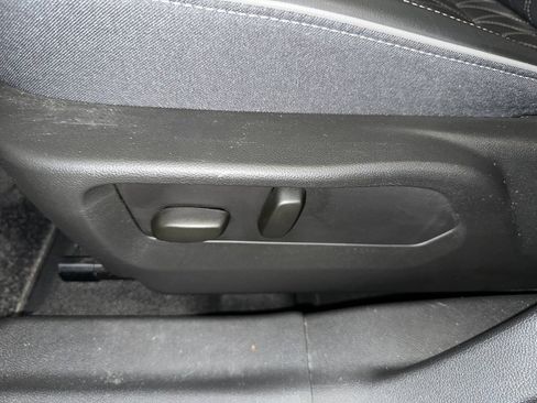 Certified 2023 Buick Envision Avenir image 3