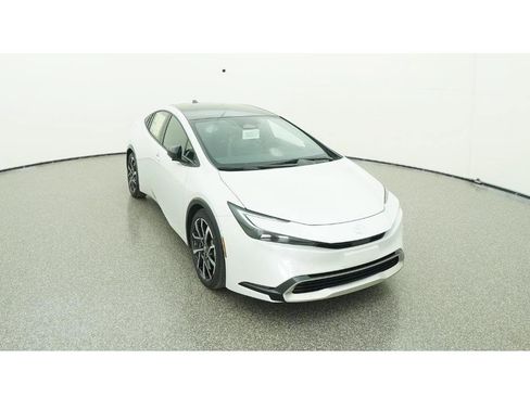 New 2026 Toyota Prius Plug-In Hybrid FWD image 14