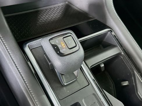 Used 2023 Nissan Pathfinder SV FWD image 23