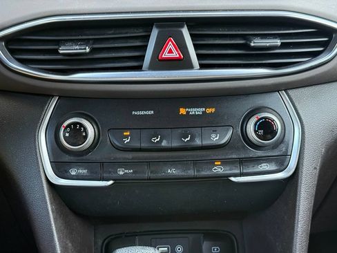 Used 2019 Hyundai Santa Fe SE AWD/4WD image 15