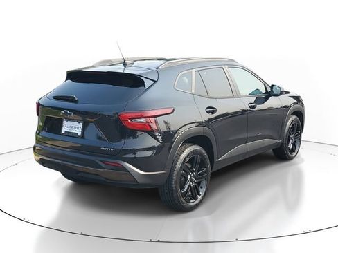 Certified 2024 Chevrolet Trax ACTIV w/ Sunroof Package FWD image 4