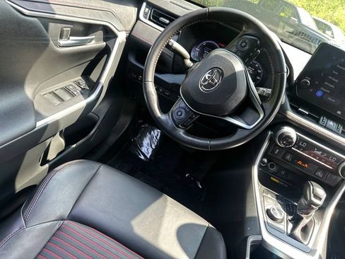 Certified 2024 Toyota RAV4 XSE w/ Weather Package AWD/4WD image 19