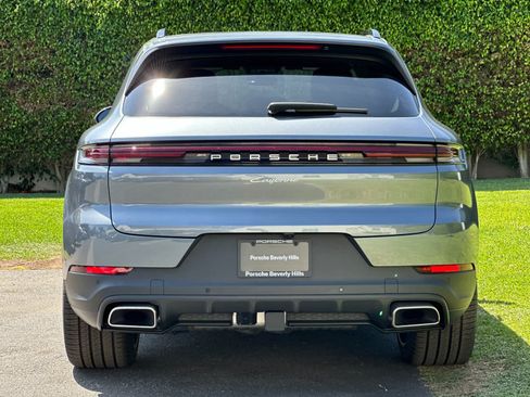 New 2026 Porsche Cayenne AWD/4WD image 7