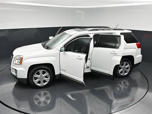 Used 2017 GMC Terrain SLE w/ Driver Alert Package I FWD image 37